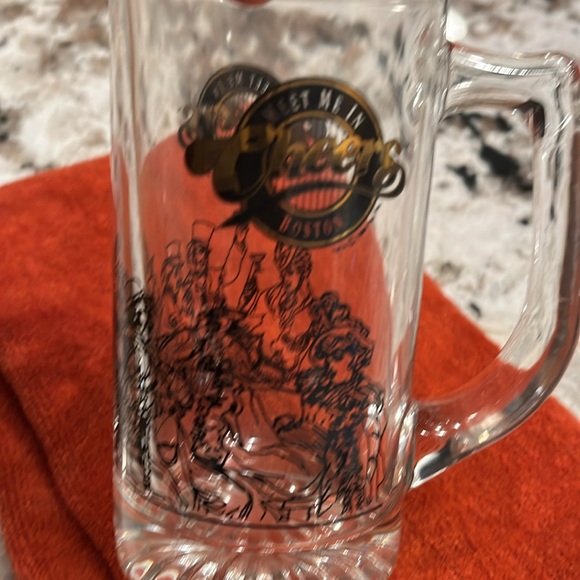 Collector’s Souvenir Mug from Cheers - Picture 2 of 3